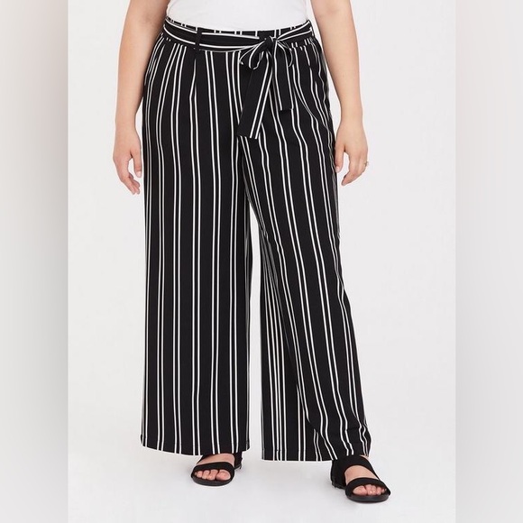 torrid Pants - Torrid 2X Striped Crepe Wide Leg Pants Black White NO BELT